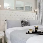 Dion - Pool & Jacuzzi - Sleeps 4 - Villa