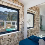 Dion - Pool & Jacuzzi - Sleeps 4 - Villa *
