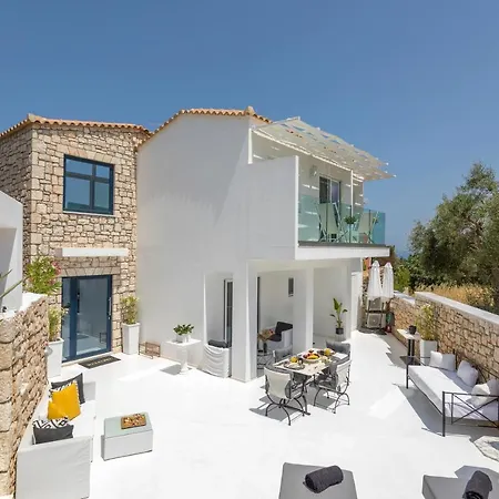 Dion - Pool & Jacuzzi - Sleeps 4 - * Zante